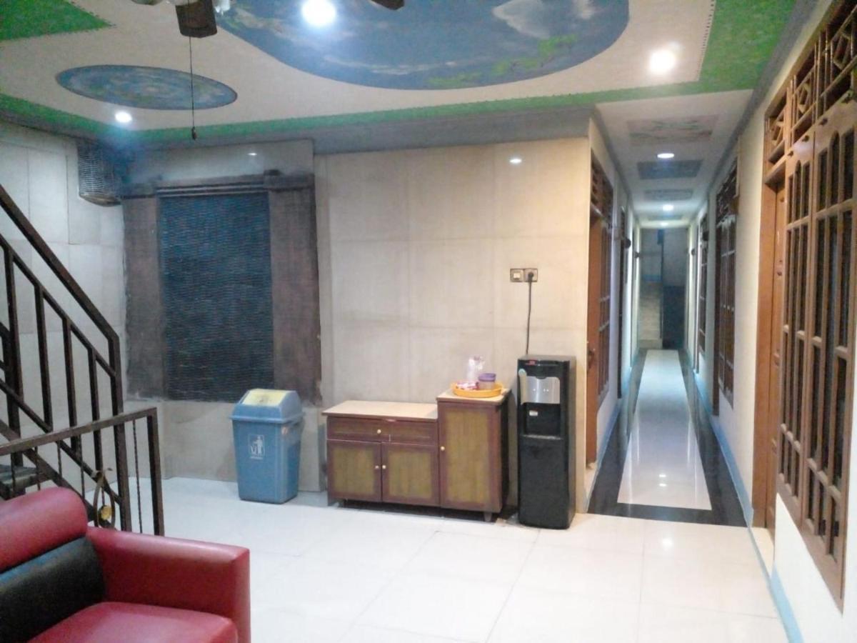 Hotel Alifah 1 Syariah Rawabokor Dua Exterior photo
